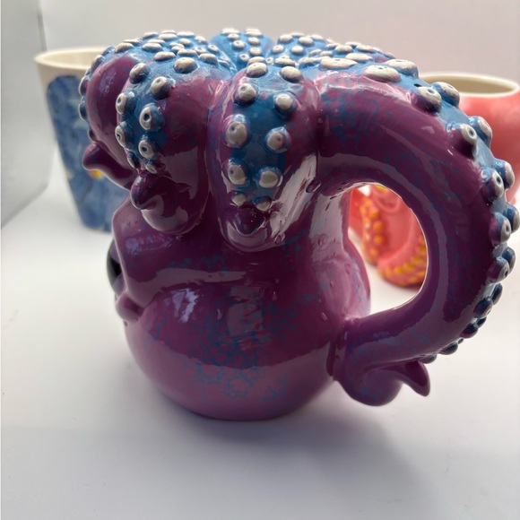 Oceanic Charm Ceramic Mug Trio - Blue, Pink, and Purple - Picture 12 of 16